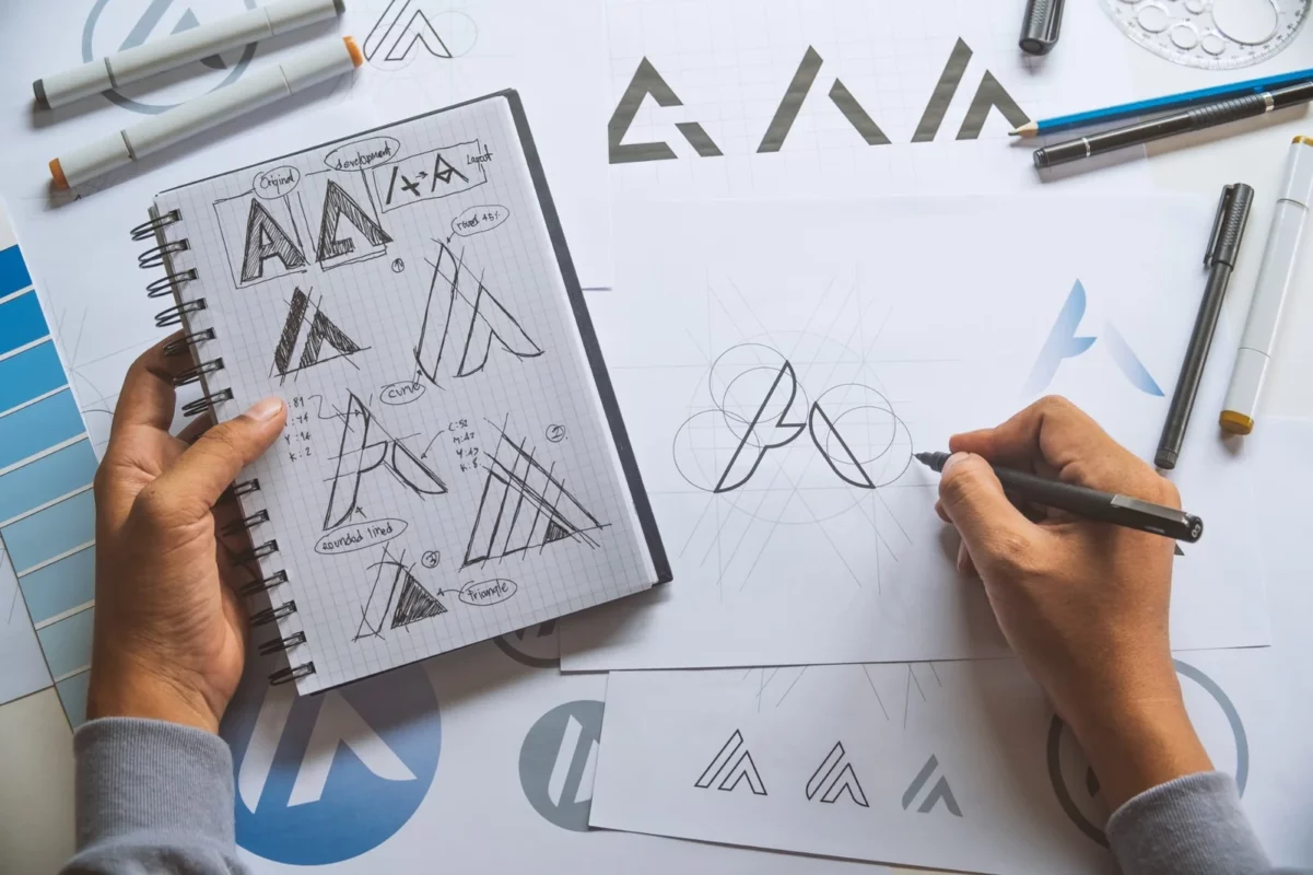 Création d’une charte graphique avec recherches de logo et déclinaisons visuelles